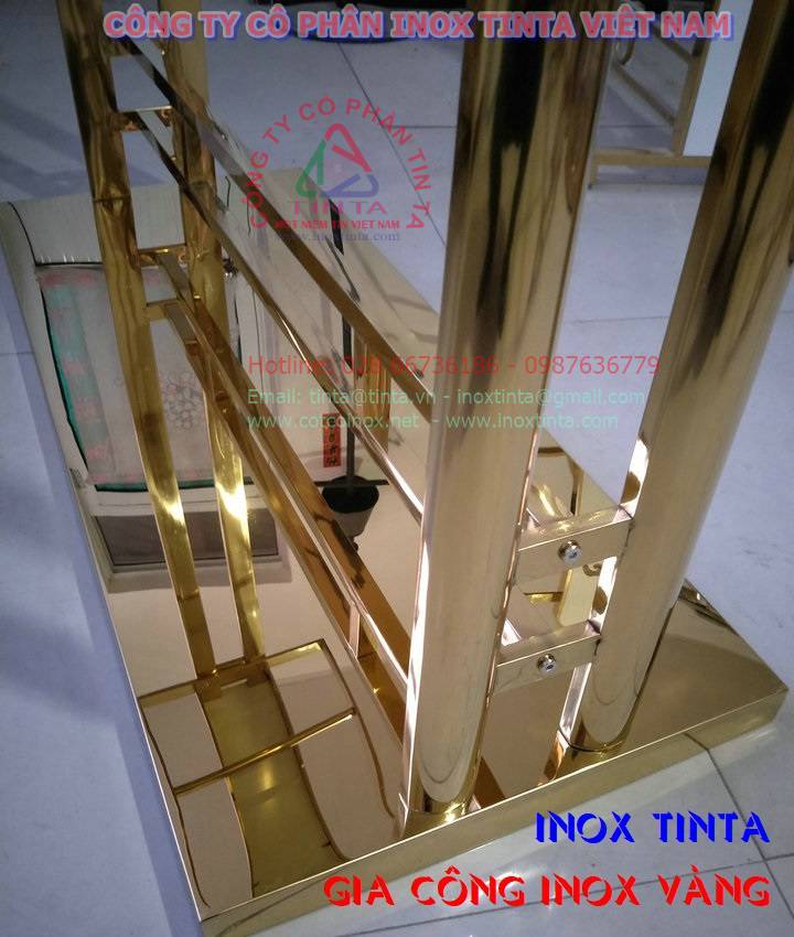 Báo giá bàn ghế inox mạ vàng cao cấp. Bàn inox mạ vàng. Sản xuất gia công bàn inox vàng titan ghế cao cấp xuất khẩu